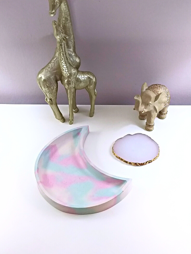 Handmade Crescent Moon Tray -🌙 Discover Cosmic Luxury!