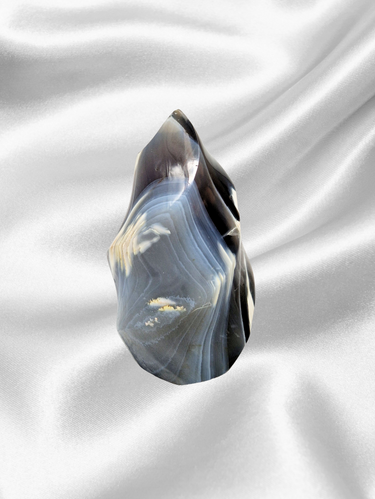 Black Orca Agate Flame Carving