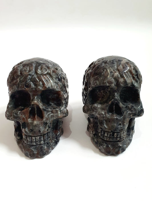 Intricately Carved Yooperlite Skull – UV Reactive “Stone of Fire”