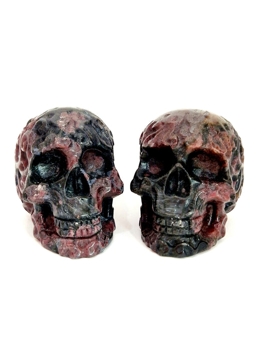 Hand-Carved Garnet Skull - Gothic Elegance