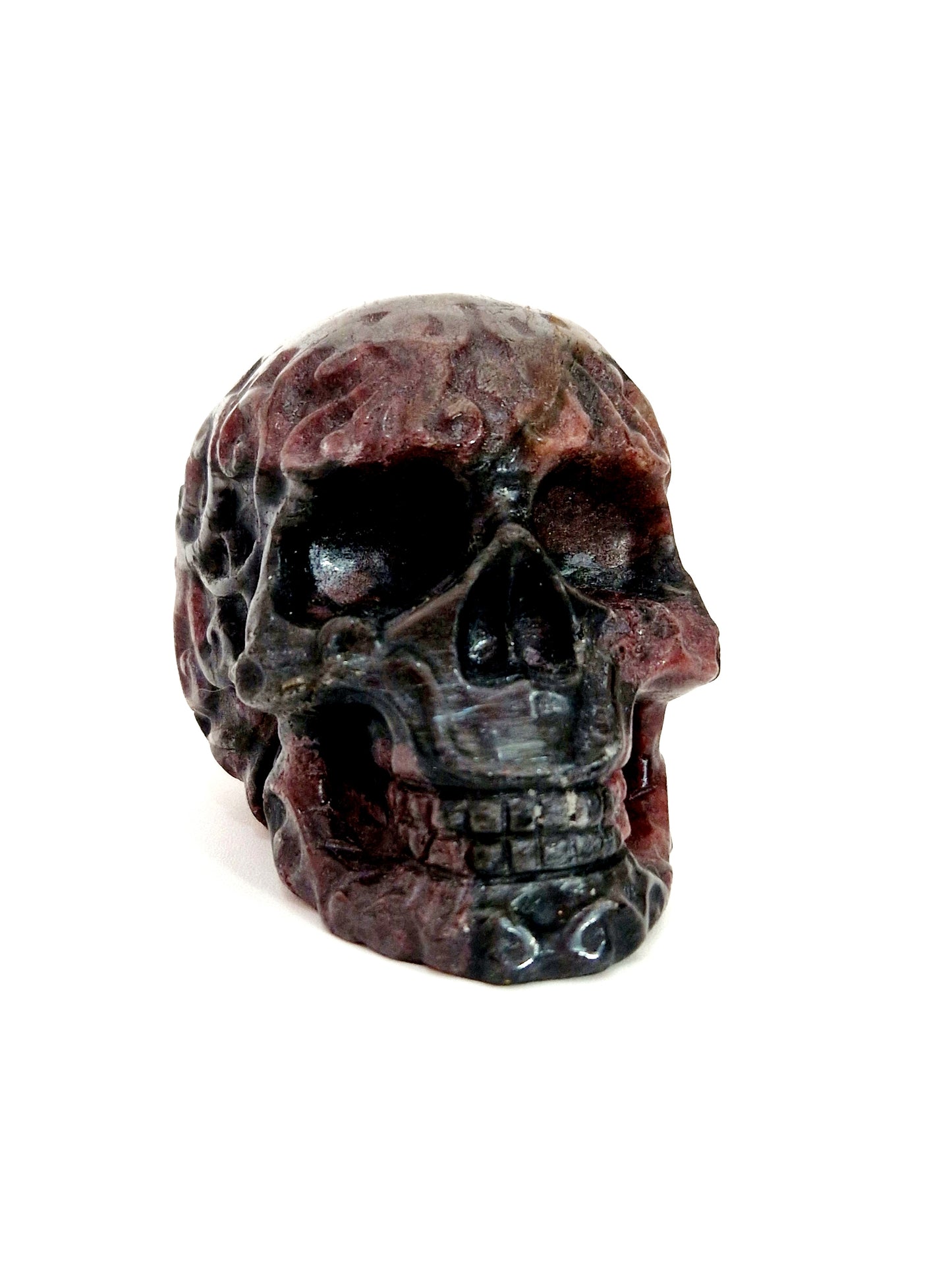 Hand-Carved Garnet Skull - Gothic Elegance