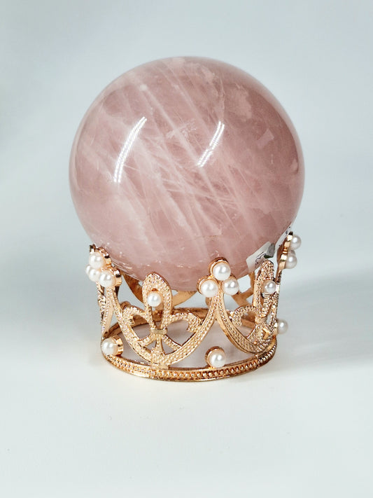 Gold Tone Crown With Pearl Detail Sphere Stand