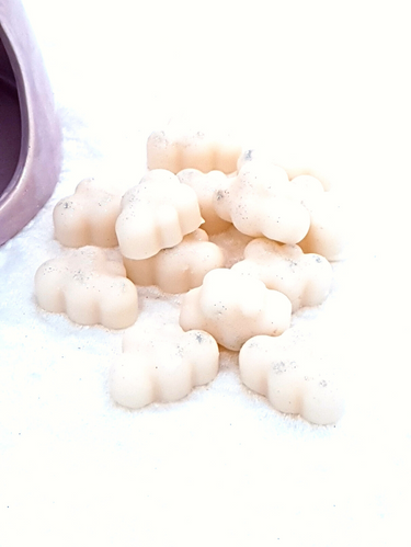 Divine Jasmine Cloud-Shaped Handmade Soy Wax Melts - Pure Floral Bliss