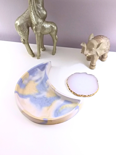 Handmade Concrete Crescent Moon Shaped Tray - Elegant Home Décor