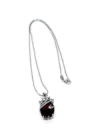 Elegant Silver-Plated Necklace with Amethyst-Coloured Stone Pendant